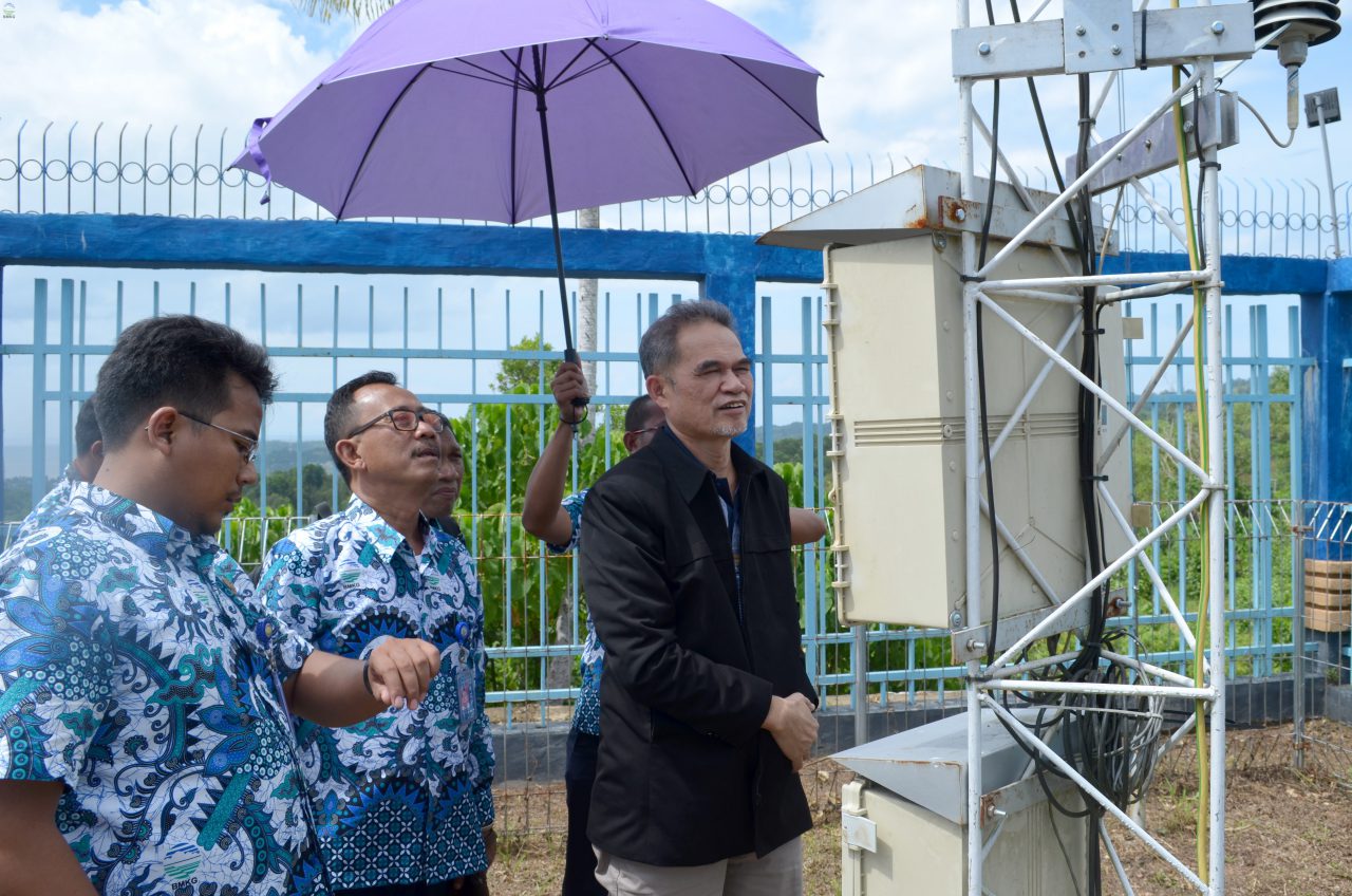 Kunjungan Kerja Deputi Bidang Klimatologi Ke Kota Sorong  