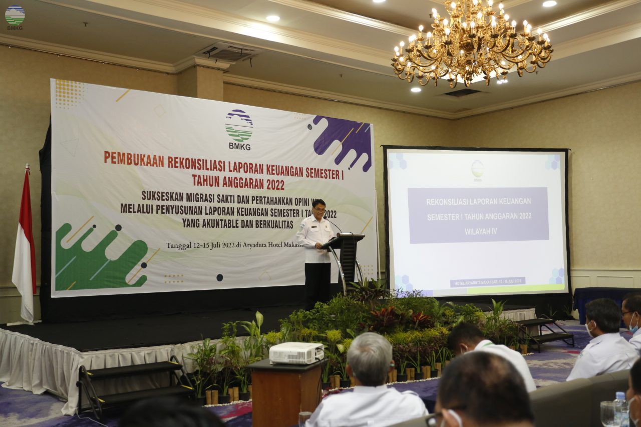 Deputi Bidang Geofisika Buka Rekonsiliasi Laporan Keuangan Semester I Balai IV Makassar