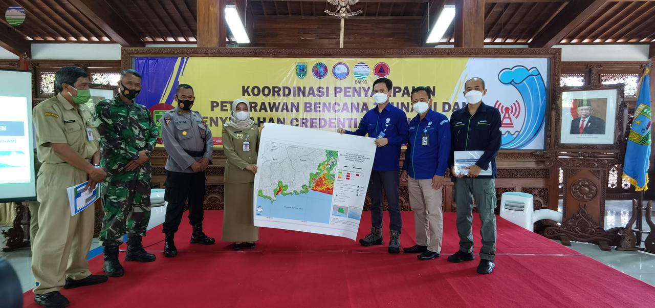 Stasiun Geofisika Banjarnegara Melakukan Koordinasi Penyampaian Peta Rawan Bencana Tsunami dengan Pemda Kebumen
