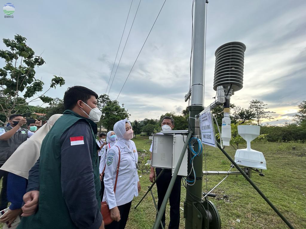 Halau Cuaca Ekstrem pada KTT G20, 29 Ton Garam Ditabur di Langit Bali