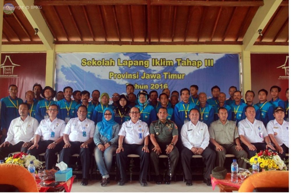 Sekolah Lapang Iklim Provinsi Jawa Timur Tahun 2016