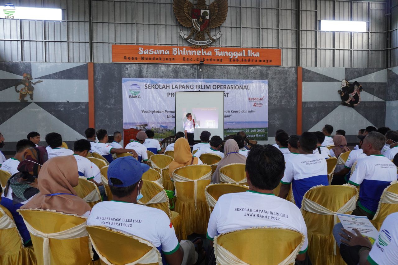 Tingkatkan Pemahaman Informasi Cuaca dan Iklim bagi Petani, BMKG Gelar Sekolah Lapang Iklim Tahun 2022 di Kabupaten Indramayu
