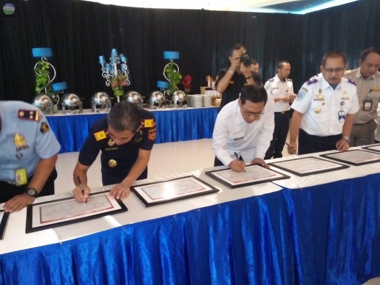 Stasiun Meteorologi Maritim Kelas II Tanjung Perak Surabaya Tandatangani Deklarasi Zona Integritas Kawasan Pelabuhan Tanjung Perak Surabaya