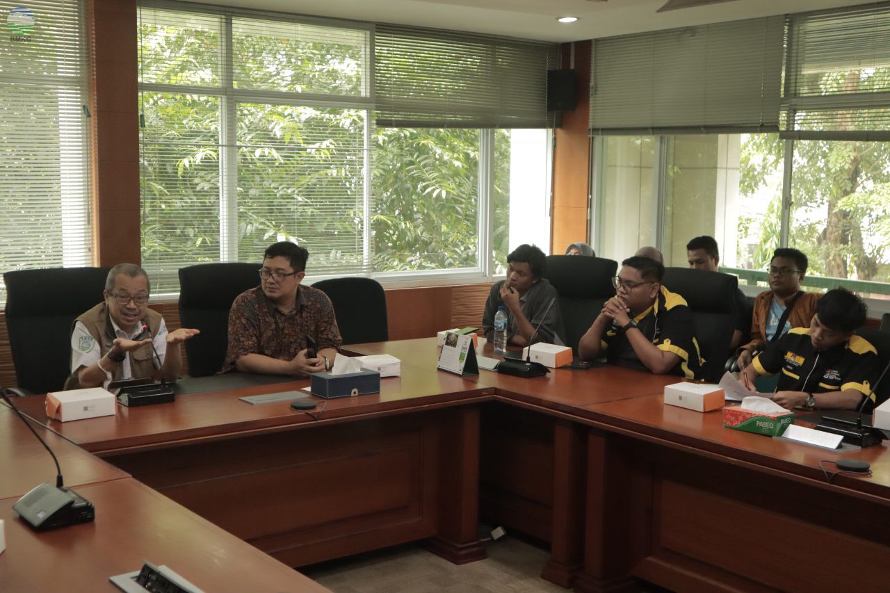 Mahasiswa Universitas Indonesia Merajut Ilmu ke BMKG