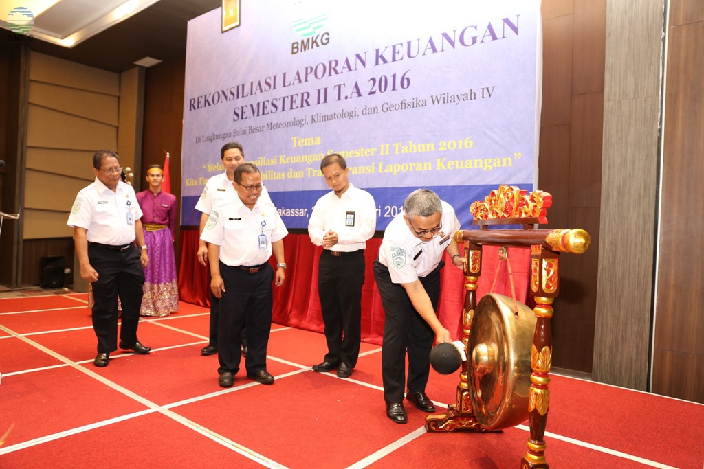 Kepala BMKG Buka Rekonsiliasi Laporan Keuangan Semester II Tahun 2016 BBMKG Wilayah IV Makassar