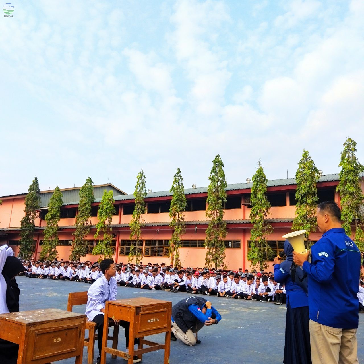 Ajarkan Mitigasi Kebencanaan kepada Generasi Muda, BMKG Bandung Gelar Kegiatan BMKG Goes To School