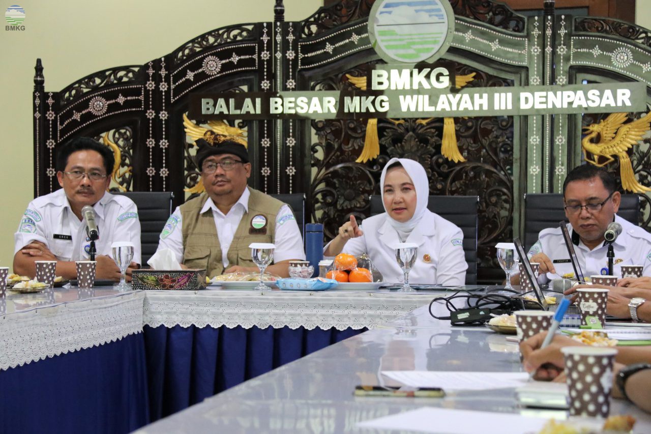 Tingkatkan Koordinasi, Kepala BMKG Tinjau Balai Besar MKG Wilayah III Denpasar