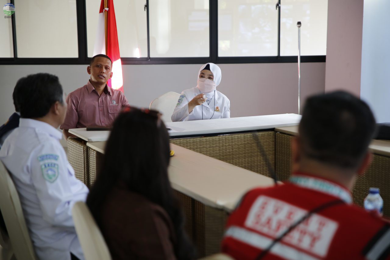 Jelang KTT Asean 2023, Kepala BMKG Tinjau Rambu Evakuasi dan Sirine Peringatan Dini di Venue