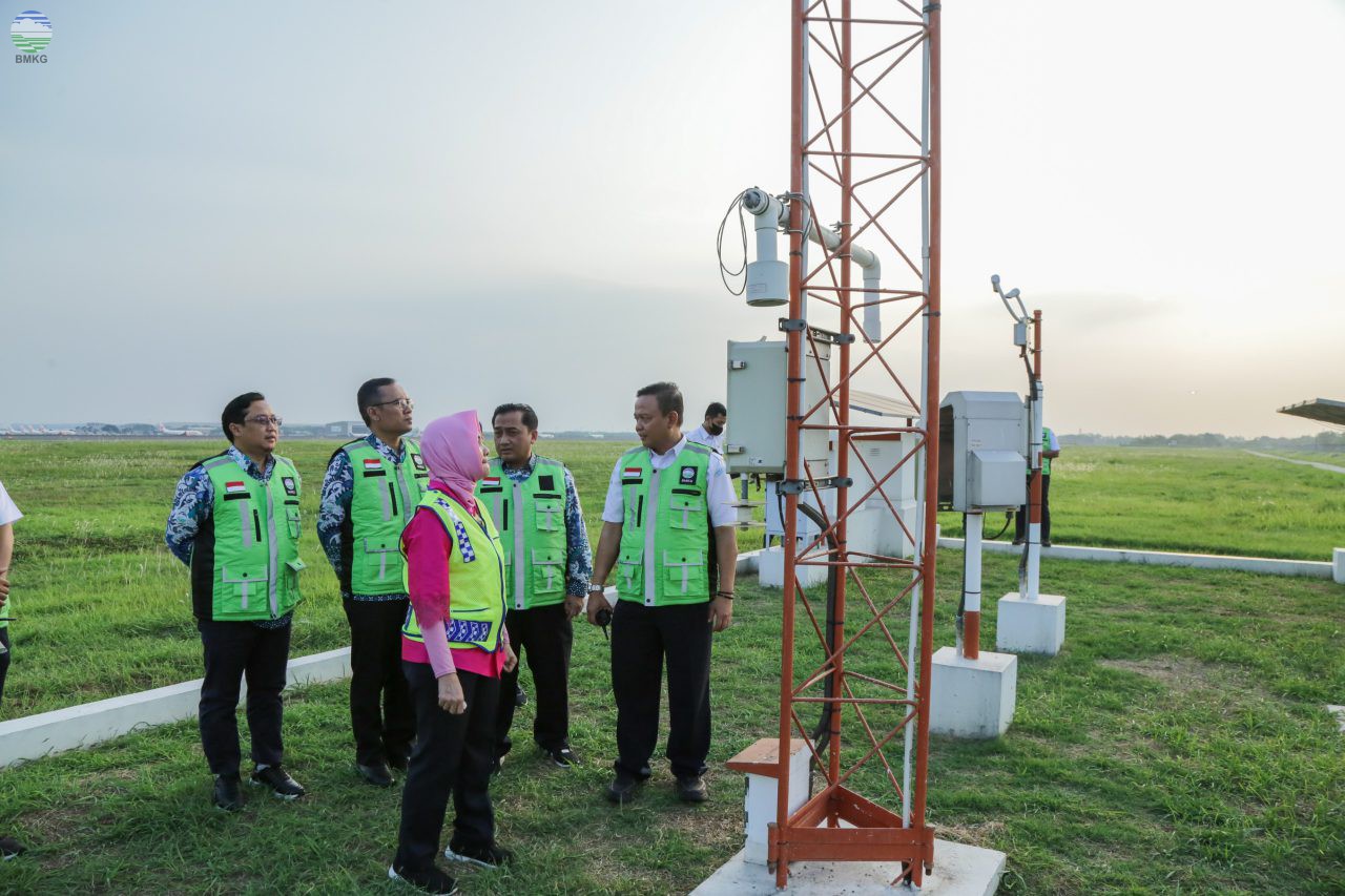 Kepala BMKG Inspeksi Bandara Soekarno-Hatta, Pastikan Alat AWOS Bekerja Optimal