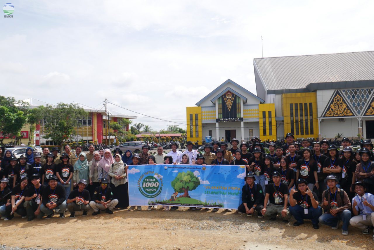 Penutupan Literasi untuk Aksi Iklim disertai Aksi Tanam 1000 Pohon di Universitas Panca Bhakti Pontianak