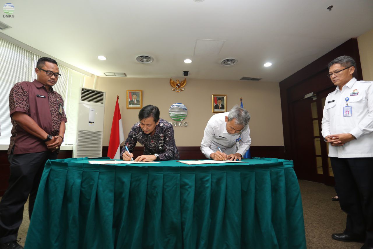 Penandatanganan Perjanjian Kerjasama Antara BMKG-Dinas KKP Provinsi Babel 